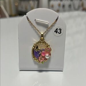 Elegant Gold and Pink Floral Pendant Necklace